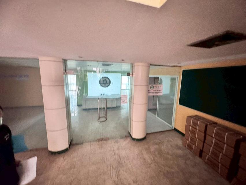 ให้เช่าอาคารพาณิชย์ ชั้น 3 อาคารโล่งสวย เหมาะทำธุรกิจ ติดถนนรามคำแหง (N.1921) 1