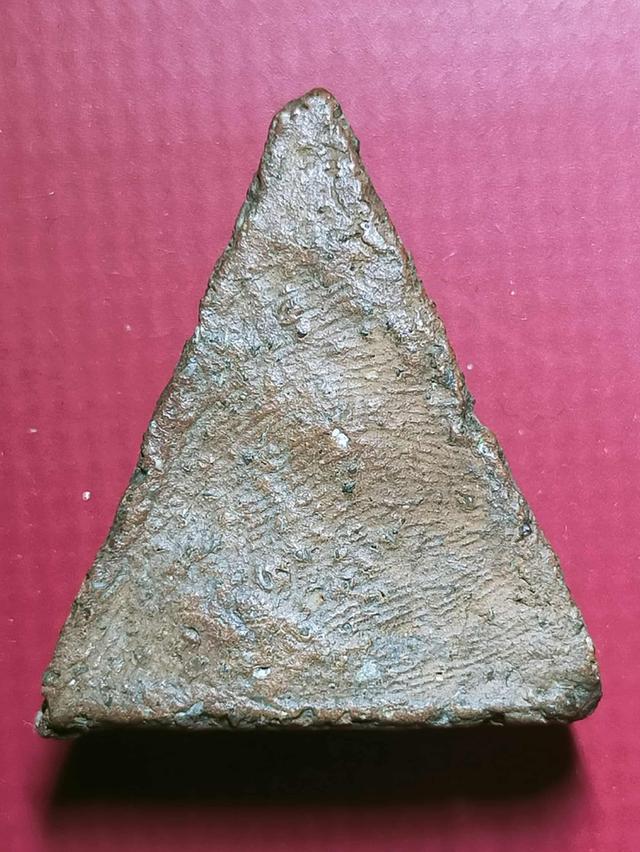 นางพญาพิษณุโลกกรุโรงทอ รูปที่ 3