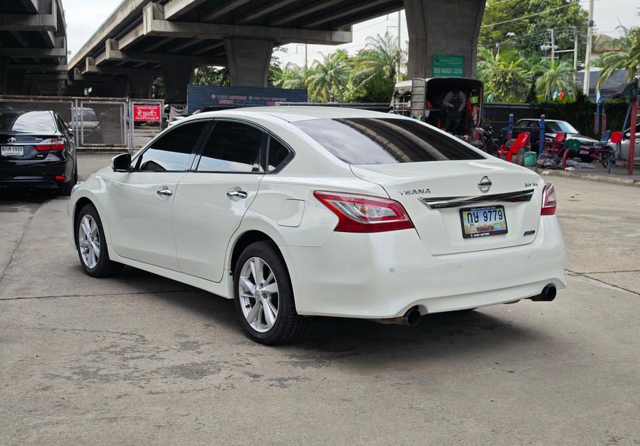 NISSAN TEANA 2.5 XV Navi Sunroof ปี 2015 4