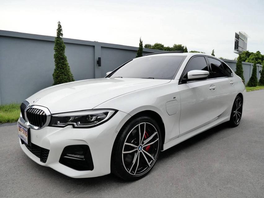 2021 BmW 330e M-Sport