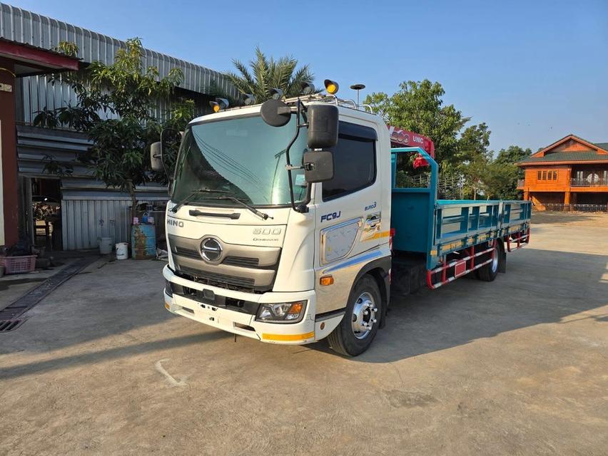 รถบรรทุกกระบะเหล็กติกเครน Hino ปี 2021 3