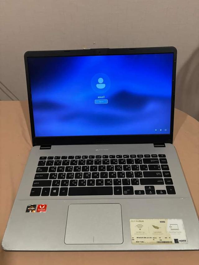 Asus Vivobook 15 X505Z 1