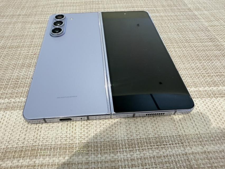 Samsung Fold 5 512GB Wi-Fi เสีย รูปย่อยที่ 2
