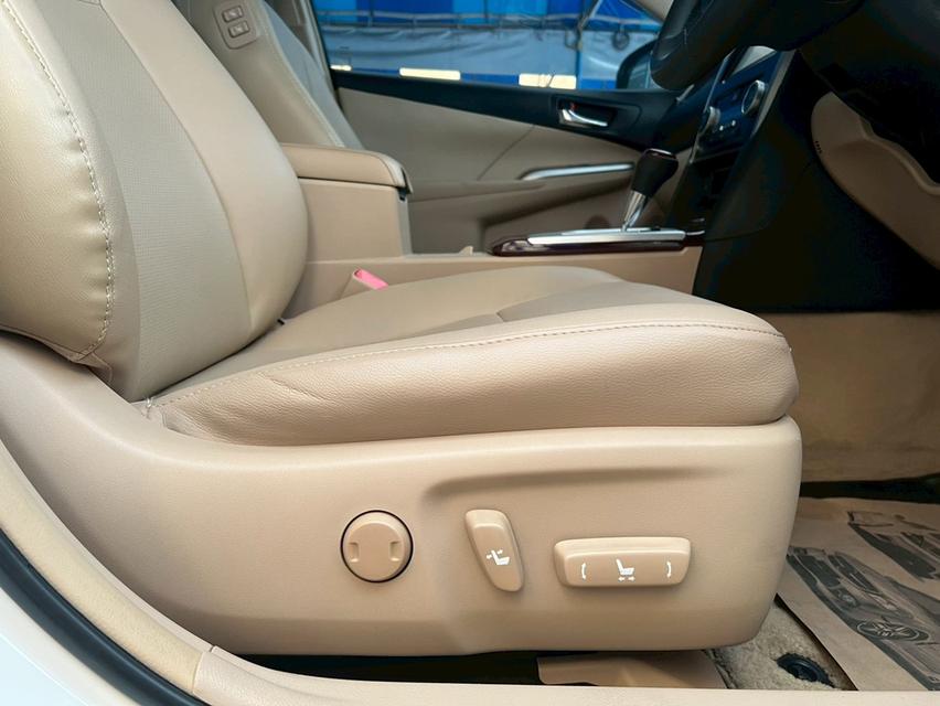 รถบ้าน สภาพดี Toyota Camry 2.0G Extremo ภายในสีดำ เกียร์ออโต้ 12