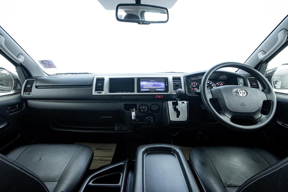TOYOTA VENTURY 3.0 V 2016  10