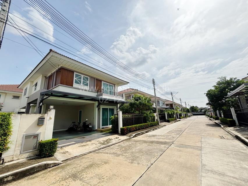 บ้านศุภาลัย การ์เด้นวิลล์ รังสิต คลอง2 ซ. 24 ถนนเลียบคลองรังสิต ต.ประชาธิปัตย์ อ. ธัญบรี จ. ปทุมธานี