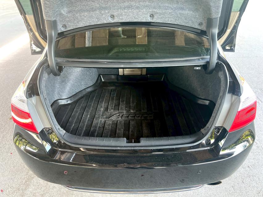 ขายรถ Honda Accord 2.4EL ปี 2014 สีดำ เกียร์ออโต้ 18