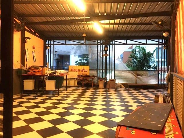 ขายถูกทาวน์โฮมเชิงพาณิชย์ศักยภาพสูงทำเลดี 3 ชั้นห้องริม 40 วา เป็นได้ทั้งที่อยู่อาศัยและทำธุรกิจ ลำลูกกา คลองสอง ปทุมธาา 2