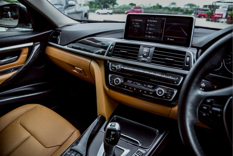 BMW #320d 2.0 AT 2018 รถสวย ไมล์แท้ สวยตรงปก โทร.0922639576 เอ๋  16