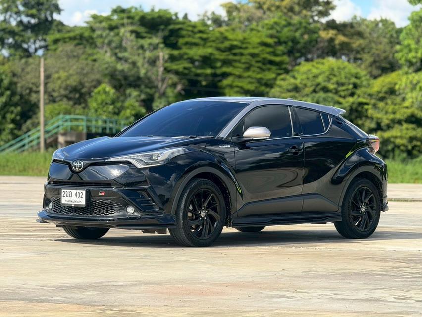 Toyota C-HR Hybrid  Y22 Wagon 4dr HEV GR Sport E-CVT FWD top  1.8 (Hybrid) สีดำ ออโต้ 