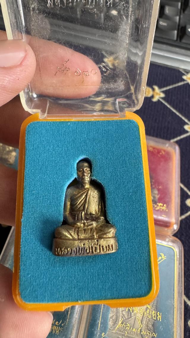 พระหลวงพ่อเปี่ยม วัดเกาะหลัก ประจวบคีรีขันธ์ รุ่น 120 ปี ราคารวม 6 องค์ 1200 บาท