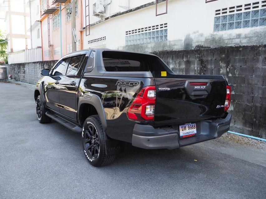 TOYOTA HILUX REVO 2.4 PRERUNNER DOUBLE CAB ROCCO ปี 2023 7