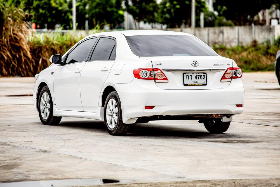 Toyota Altis 1.6E ปี 2012 สีขาว สวยสภาพดี 8