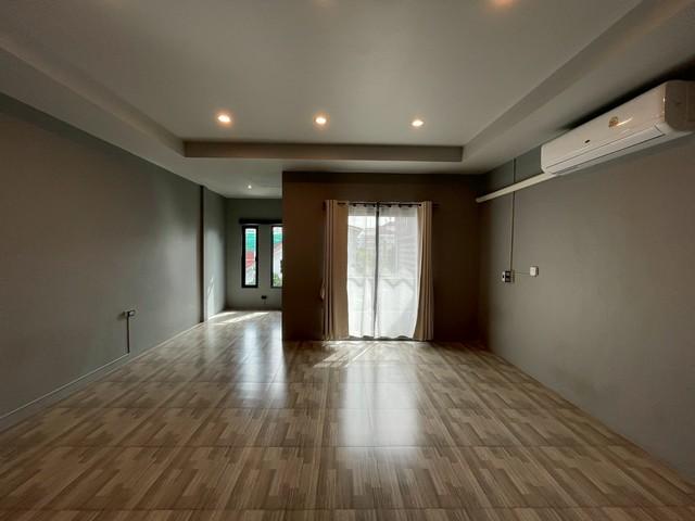 ขายทาวน์โฮม3ชั้น31.6 ตร.ม.ย่านลาดพร้าวบางกะปิรามคำแหงซอยลาดพร้าว124 11