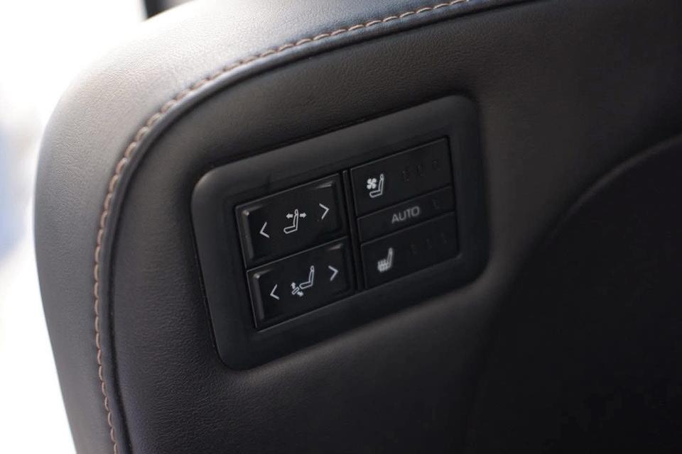 ALPHARD Z 2WD 15