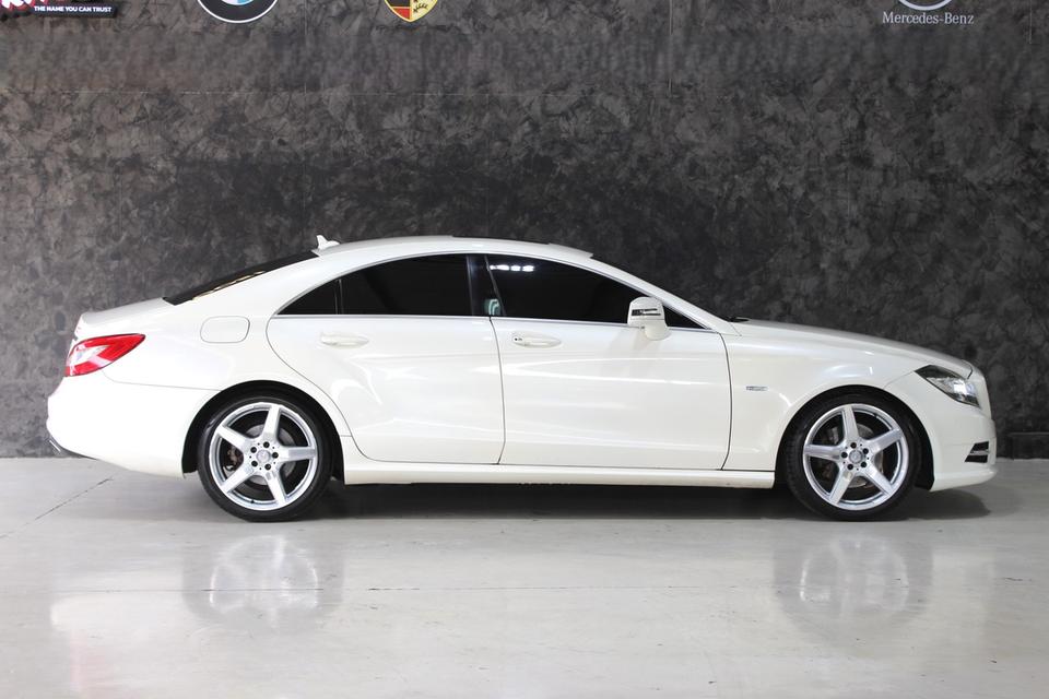 รหัสรถ JRS3133 Benz CLS 250 ดีเซล ปี 13 AMG Package โรงงาน สีขาว รูปย่อยที่ 3