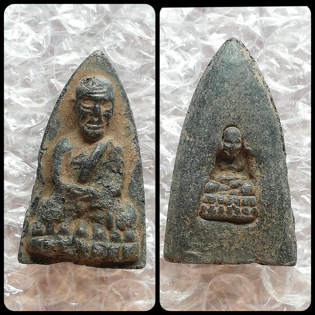 หลวงปู่ทวดเนื้อว่าน-พิมพ์เตารีด(เลี่ยมกรอบสแตนเลส) ต่างวัด ต่างยุค คละพิมพ์