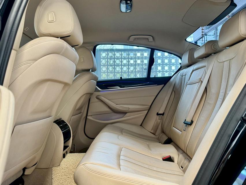 Bmw 520D luxury auto 10