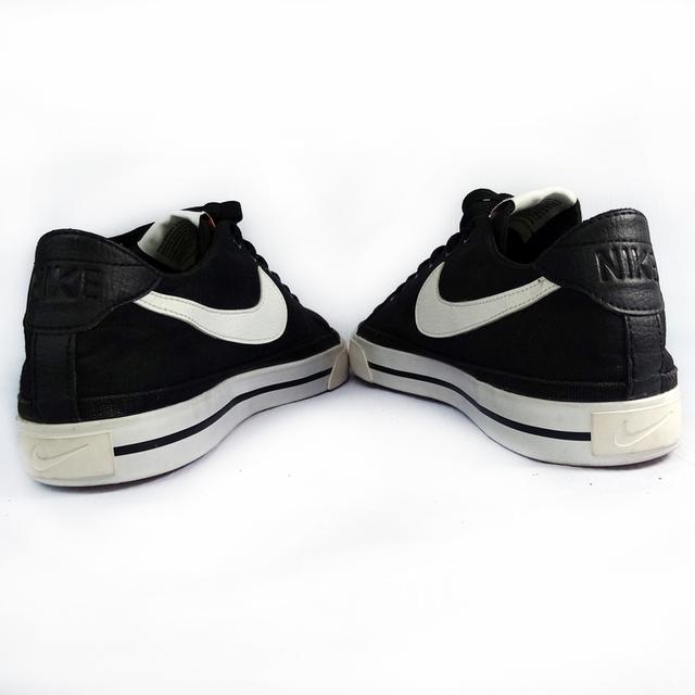 NIKE รองเท้าผ้าใบมือสอง สีดำ สภาพสวยๆ จัดส่งฟรี!!! เก็บปลายทาง 7
