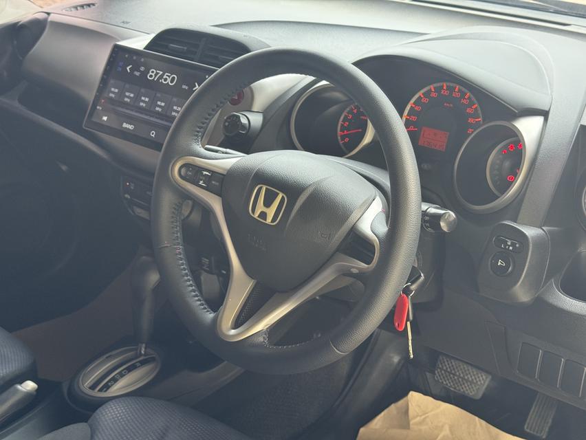 HONDA JAZZ GE 2012 AUTO V IVTEC รูปที่ 14