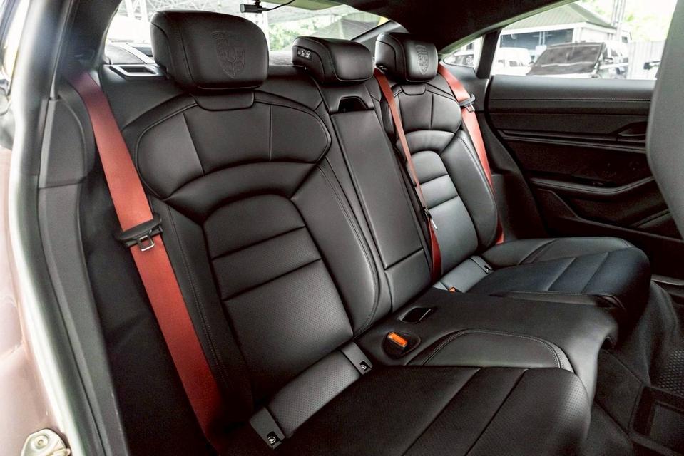 รหัสรถ PR896 Porsche Taycan Turbo (2023) 12