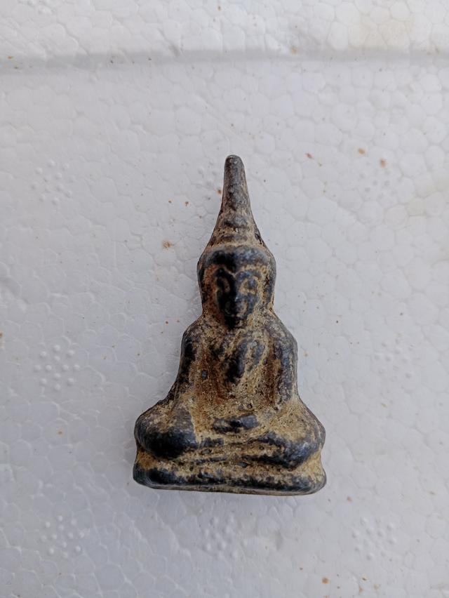 พระเครื่องยุคเก่าสวยๆๆคับ