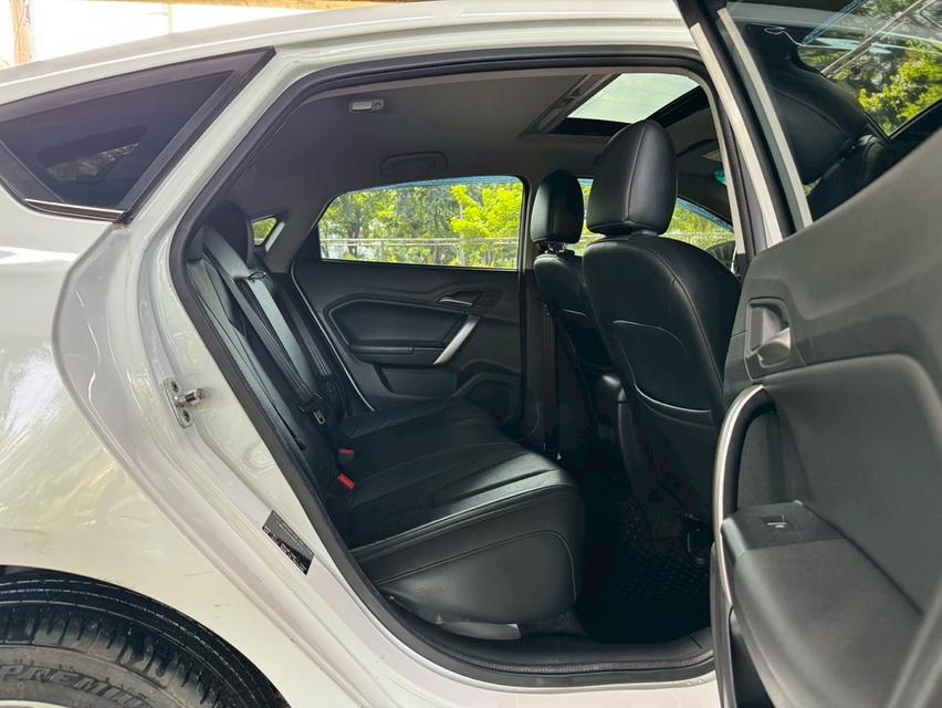 MG 5 1.5 Tubo X Sunroof AT ปี 2019 16