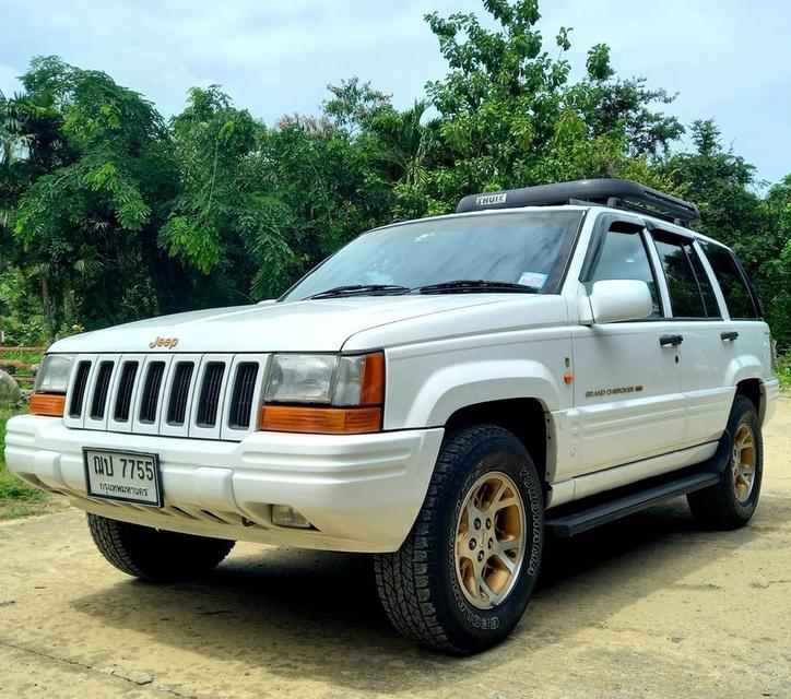  ขายรถ Jeep Grand Cherokee 4.0 สีขาว  2