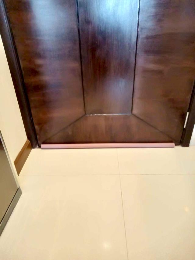 ให้เช่าห้องหรู ✨ The ราชดำหริ Condo ✨ ราคาดีสุดพิเศษ 25,000 บาท/เดือน 💰 ✅ สัญญาขั้นต่ำ 6 เดือน (พูดคุยลดได้ตามสมควร) ✅ รับเอเจนต์ คอมมิชชั่นดี 12