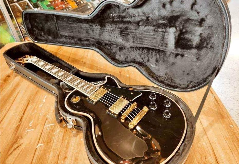 กีต้าร์ไฟฟ้า Gibson ทรง Les Paul