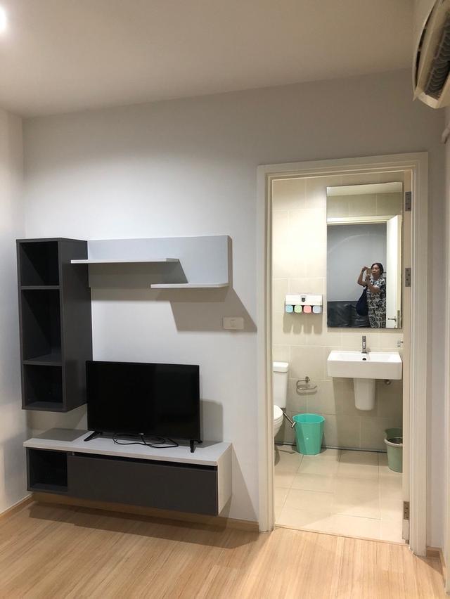 Base Changwatana Condo 4