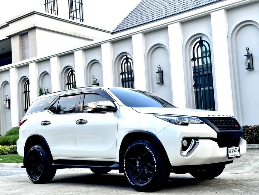 TOYOTA FORTUNER 2.8V 4WD ปี 2016 รูปย่อยที่ 2