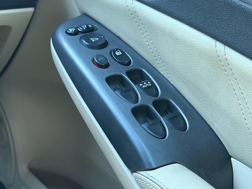 Honda Civic FD 1.8 EL 2010 ออโต้ รูปที่ 18