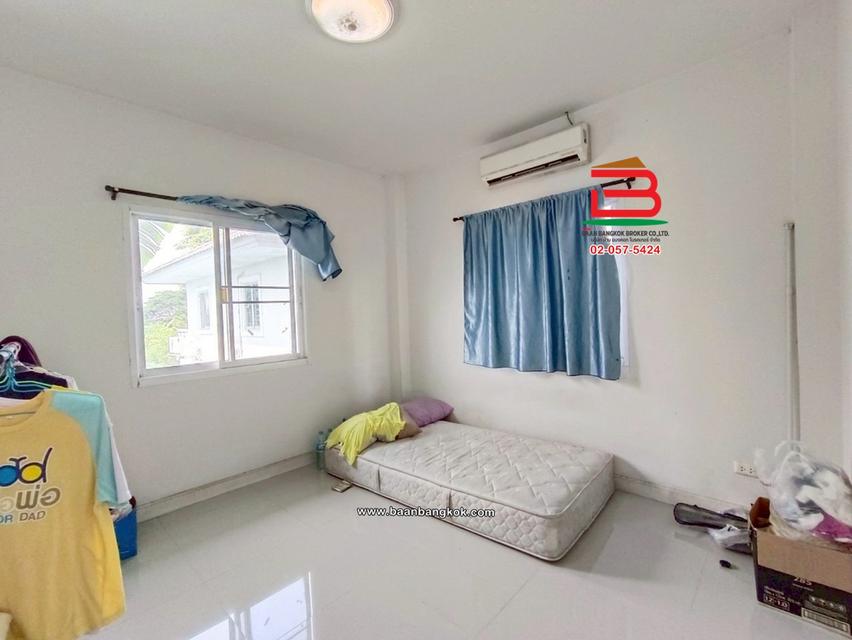บ้านเดี่ยว 2 ชั้น เนื้อที่ 53.5 ตร.ว. หมู่บ้านนนทิชา ลำลูกกา คลอง 8 (ทางไปวัดดอนใหญ่) ถนนลำลูกกา ตำบลลำลูกกา อำเภอลำลูกกา ปทุมธานี 13