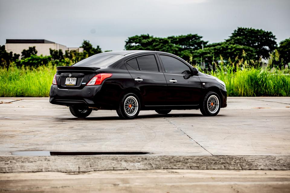Nissan Almera 1.2E ปี 2015  สีดำ เกียร์ออโต้ 5