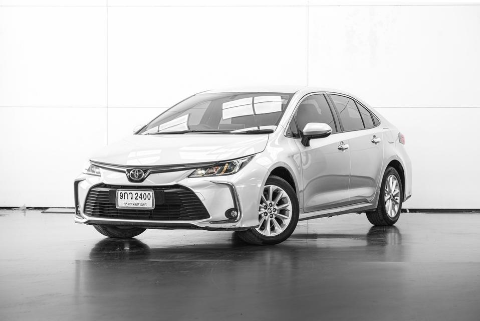 2020 TOYOTA ALTIS 1.6 G สีเทา ไมล์ 86972 กม.