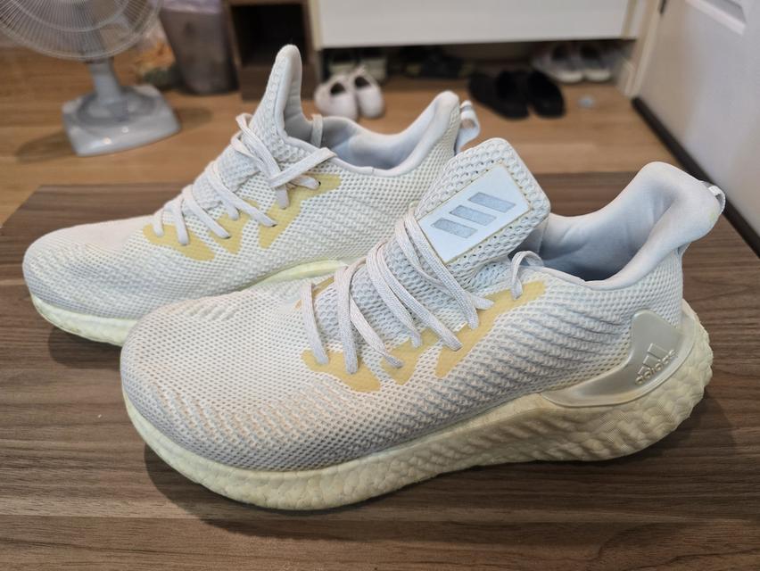 Adidas Alphaboost สีขาวครีม แท้มือสอง สภาพสวย ใส่เอง Size 43 / 27.5 ซม. ส่งฟรี รูปย่อยที่ 4