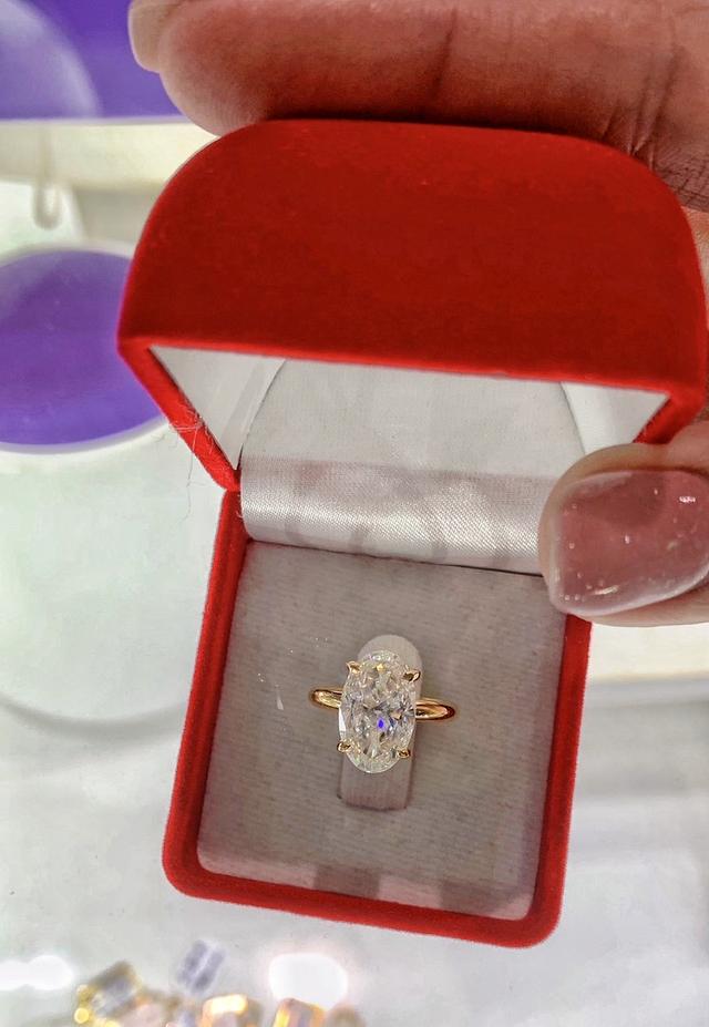 แหวนทองแท้ 90 เพชรMoissanite 5 กะรัต