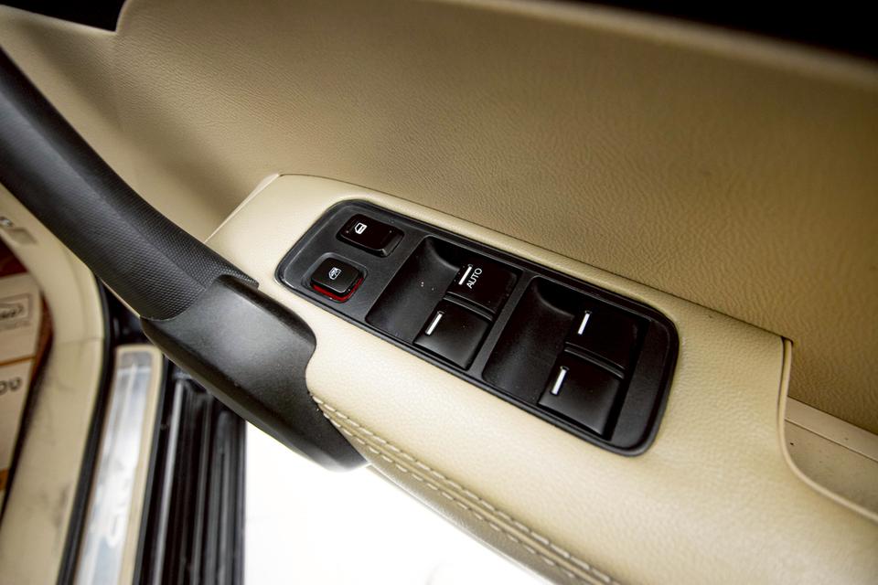 HONDA CR-V Gen 3 2.0 E โฉมปี (07-12) 2011 17