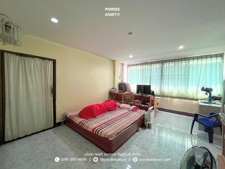 ขาย!! อาคารพาณิชย์ 3.5 ชั้น 2 คูหา ติดถนนบางบัวทอง - สุพรรณบุรี 340 (หลังมุม ขนาด 84 ตร.ว.) ถ.บางบัวทอง-สุพรรณบุรี บางบัวทอง นนทบุรี 13