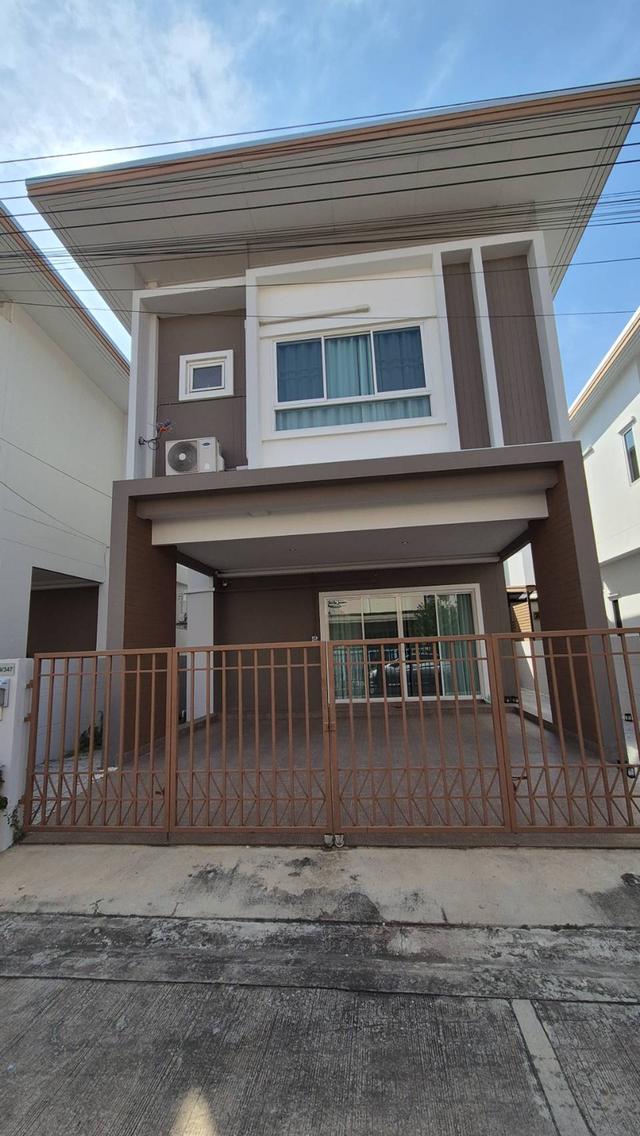 ขายบ้านแฝด 3.79 ล้าน ม.บ้านปัญฐิญา แพรกษาใหม่รีโนเวทพร้อมเฟอร์ 1