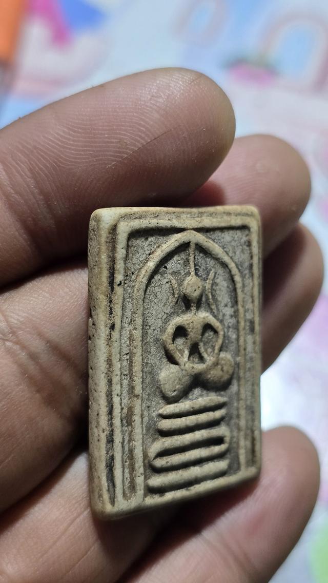 พระสมเด็จวัดเกศไชโย พิมพ์เข่าบ่วง รูปที่ 7