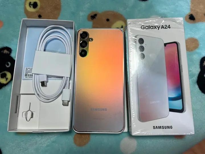 มือถือสภาพนางฟ้า Samsung Galaxy A24 6