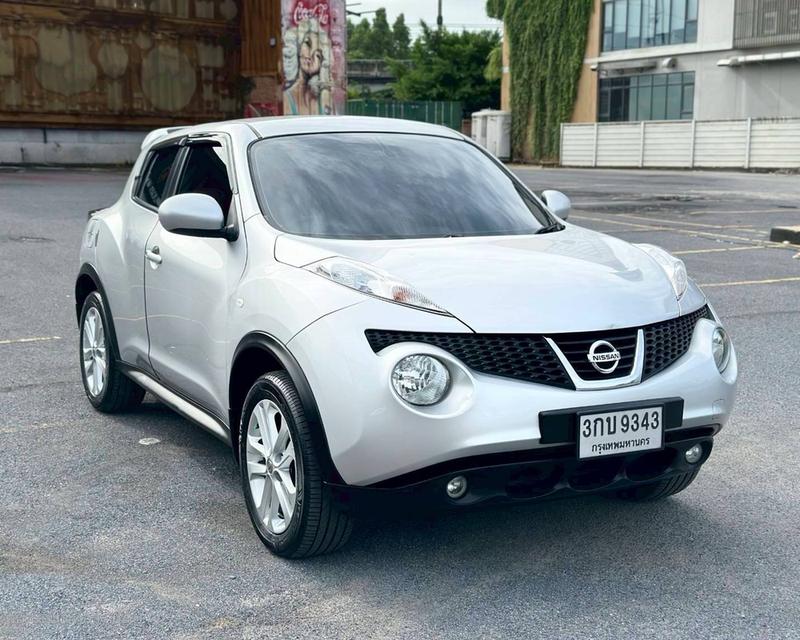 รหัสรถ QT9343 Nissan Juke 1.6 V รุ่น Top เกียร์ Auto สีเทา ปี2014