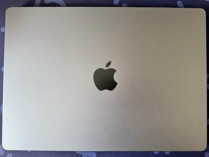 ส่งต่อ Macbook pro 14.2" สี Space Gray (2021) 2