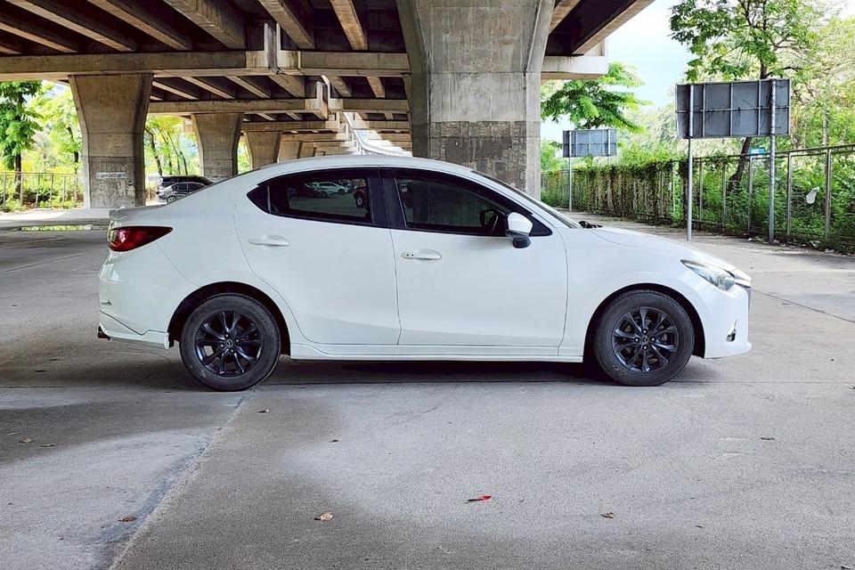 Mazda 2 1.3 High Connect Sedan AT ปี 2018 รถสวยไมล์น้อย