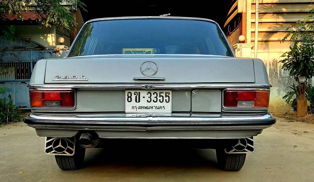 ขายรถ Benz-/8 -w114 รุ่นหน้าเล็ก กระจกหูช้าง พวงมาลัยงา 6