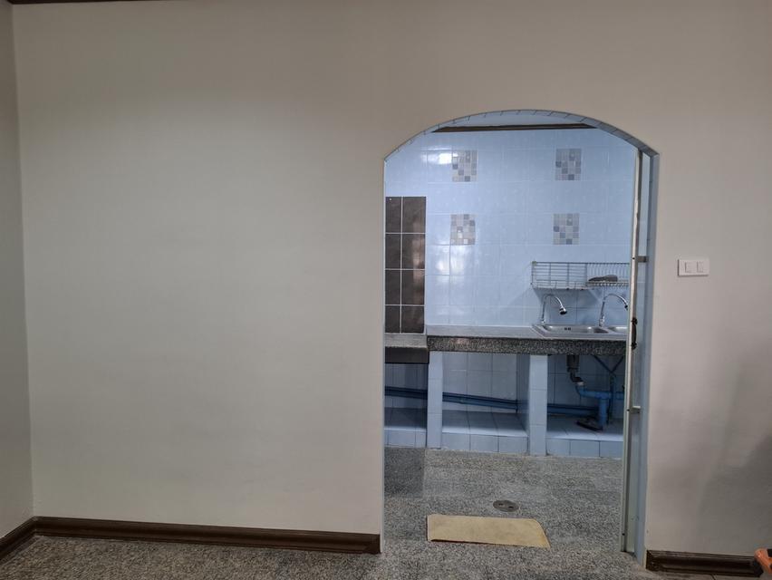 ขายทาวน์เฮ้าส์ 3 ชั้น 2 หลังทะลุกันหมู่บ้านสินทวีสวนธน 1 6