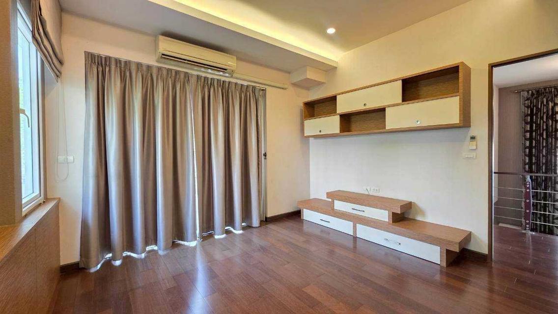 ขายด่วน บ้านเดี่ยวหลังมุม The Gallery House ลาดพร้าว 1 – สังคมส่วนตัวเพียง 12 หลัง ที่สุดของทำเลศักยภาพ ใจกลางลาดพร้าว-รัชดา 15