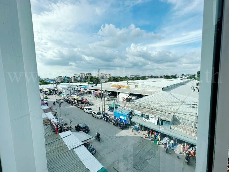 อาคารพาณิชย์ 3.5 ชั้น ทำเลทอง ถนนนวมินทร์ ใกล้ตลาดปัฐวิกรณ์ 19